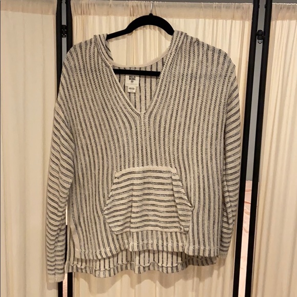 Billabong Sweaters - Striped Billabong sweater!
